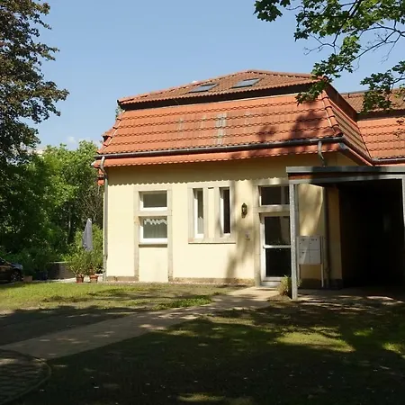 Campus Anton Apartment