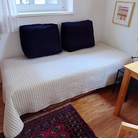 Campus Anton Apartment *